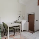Guesthost - Comfy Nest In South