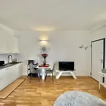 Albani Life, Stile & Comfort In Soluzione Silenziosa E Indipendente, Comoda Per Stadio San Siro, Rho Fiera E Life Милан