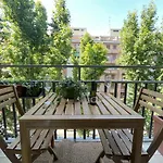 Casa Ele - A Stone's Throw From The Metro
