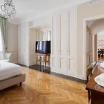 Brera Trilocale Di Lusso アパート