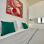 Albani Life, Stile & Comfort In Soluzione Silenziosa E Indipendente, Comoda Per Stadio San Siro, Rho Fiera E Life Милан