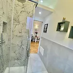 Апартаменты Albani Life, Stile & Comfort In Soluzione Silenziosa E Indipendente, Comoda Per Stadio San Siro, Rho Fiera E Life *