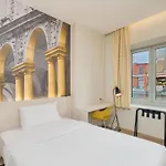 Hotel Station