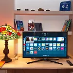 Skyline In Citta Studi A 1 Minuto Dal Metro Con Terrazzo Wi-fi E Netflix * Milano