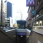 Bilocale Moderno Centrale-isola-garibaldi, 4 Posti, Wifi Veloce, Metro A 2 Minuti * Milaan