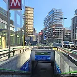 Bilocale Moderno Centrale-isola-garibaldi, 4 Posti, Wifi Veloce, Metro A 2 Minuti *