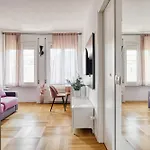 Just Urban - Stylish One-bedroom Near The Duomo *