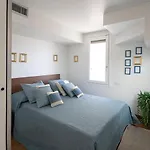 Arts At Magenta * ميلان