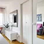 Apartamento Just Urban - Stylish One-bedroom Near The Duomo