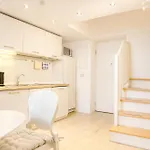 San Babila Elegant Duplex - Design District *