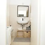 Casaportavenezia - 5 Min M1 And M3 * Milan