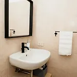 Casaportavenezia - 5 Min M1 And M3 * Milan