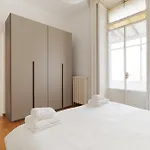 Διαμέρισμα Guesthost - Modern Flat Near Darsena *
