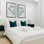Aparthotel The Boutique - Bande Nere M1 Metro Direct To Duomo & San Siro - Center