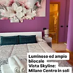 Skyline15-elegant Panoramic Apartment-metro M1- Only 20 Minutes From Cathedral Holiday home *