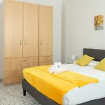 Artstay Porta Romana Apt, Parking, Centre Apartment *