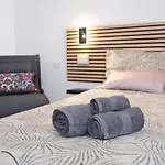Crespi13 Loft, Metro A 3 Min Apartment Mailand