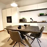 Spacious And Modern - Solari *