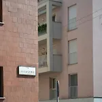 Exclusive With Terrace At 15 Min To Duomo Milão