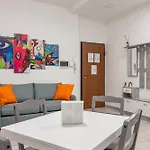 Apartment Chiara's Urban Oasis - - Duomo 8 Min Mailand