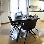 Spacious And Modern - Solari