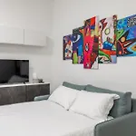 Chiara's Urban Oasis - - Duomo 8 Min Apartment Mailand