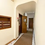 Artstay Porta Romana Apt, Parking, Centre *