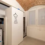La Vecchia Milano-les Nubles Vannucci - Il Ballatoio E Il Cortile Milan