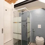 La Vecchia Milano-les Nubles Vannucci - Il Ballatoio E Il Cortile