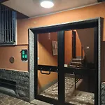La Pace ميلان