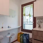 Apartment Bicocca, Free Parking, Private Garage, Metro M5 200m, Garden, Kids & Pet Friendly Milan