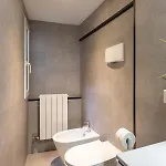 - Alzaia Naviglio Grande Apartamento *