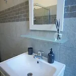 Apartment Da Serena Ai Navigli Milan