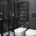Navigli Nest Renovated With Balcony On The Naviglio Apartment