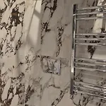 V7 Hotel Mediolan