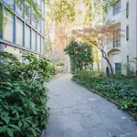The Grove 호텔