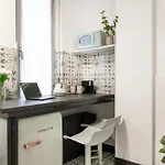 Easylife - In Via Della Spiga Mediolan