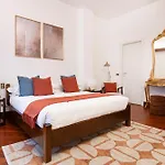 Easylife - In Via Della Spiga Vendégház 4*