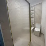 Newly Renovated 2br Near Bocconi & Metro Feriehus Milano