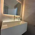 Newly Renovated 2br Near Bocconi & Metro *