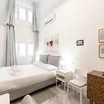 Acero & Ibisco - Repubblica By Innstay 3*