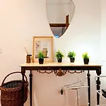 Гостевой дом Exclusive & Cosy 3-bedroom By San Siro Stadium & Metro Милан