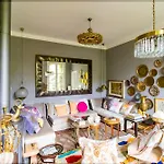 Designed Luxury Loft With Private Exclusive Garden Вилла *