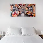 דירה Stylish Flat Near Duomo - Metro 50 M - 4 Guests מילאנו