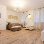 Borgospesso I *