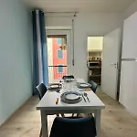 아파트 Lucania Azzurra Apartment, Elegante E Confortevole, Con Metro M3 Sotto Casa, Collegamento Diretto A Duomo Di E Stazione