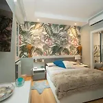 Apartment Stylish With Private Terrace & 2 Baths