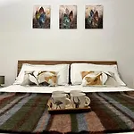 Apartment Casacarmela 7min Linate 4min Unipol Arena-near Station & Fast Wifi-tram Diretto Per Il Duomo Mailand