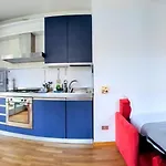 Casa Altaguardia Porta Romana Metro M3 *