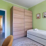 Apartment Youhosty - Cascina Corba 96